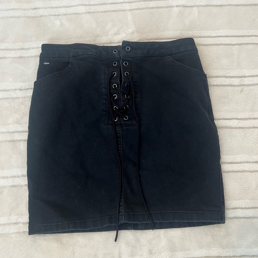 Black skirt